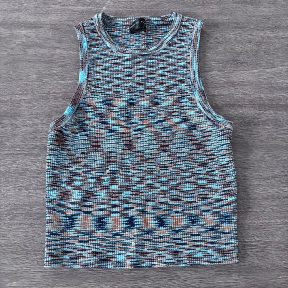 White Fox Boutique Blue Brown Sleeveless Crop Muscle Tee